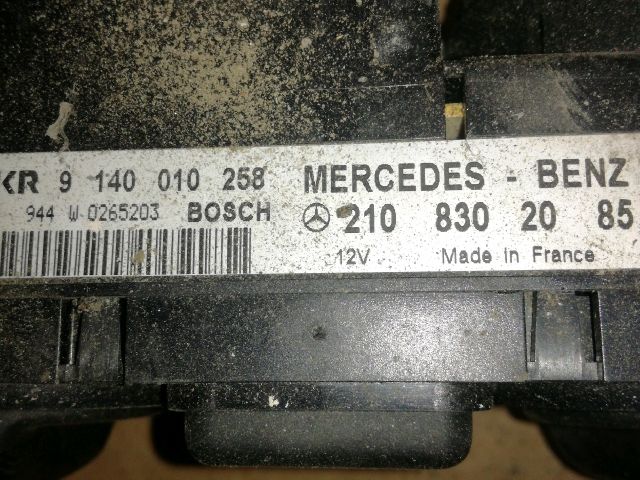 bontott MERCEDES-BENZ E-CLASS Fűtéskapcsoló (Nem klímás)