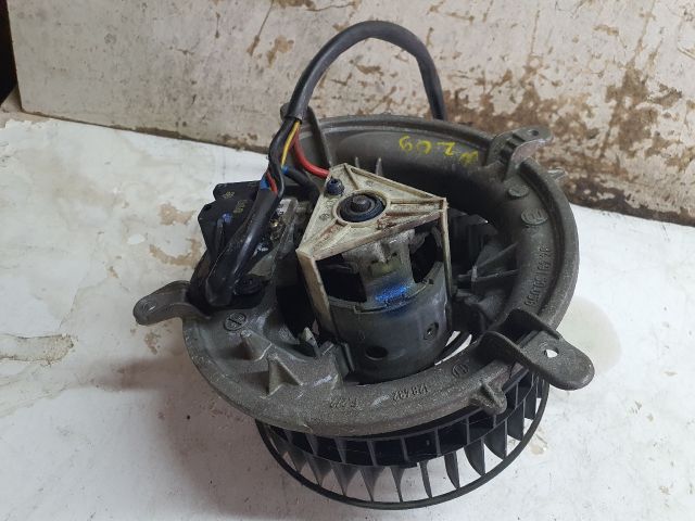 bontott MERCEDES-BENZ E-CLASS Fűtőmotor (Klímás)