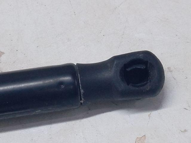 bontott MERCEDES-BENZ E-CLASS Gázrugós Kitámasztó Teleszkóp Motorháztető Jobb