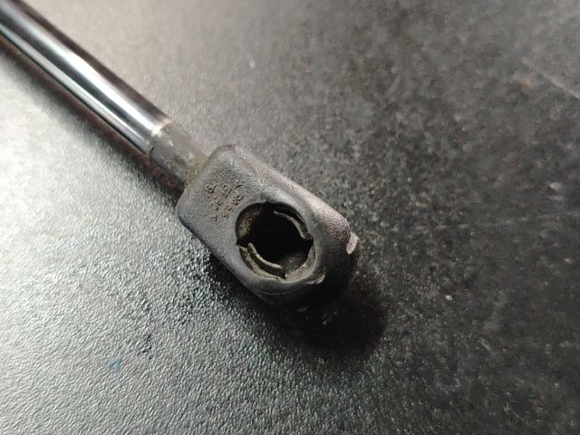 bontott MERCEDES-BENZ E-CLASS Gázrugós Kitámasztó Teleszkóp Motorháztető