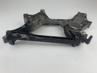 bontott MERCEDES-BENZ E-CLASS Generátor Tartó Bak