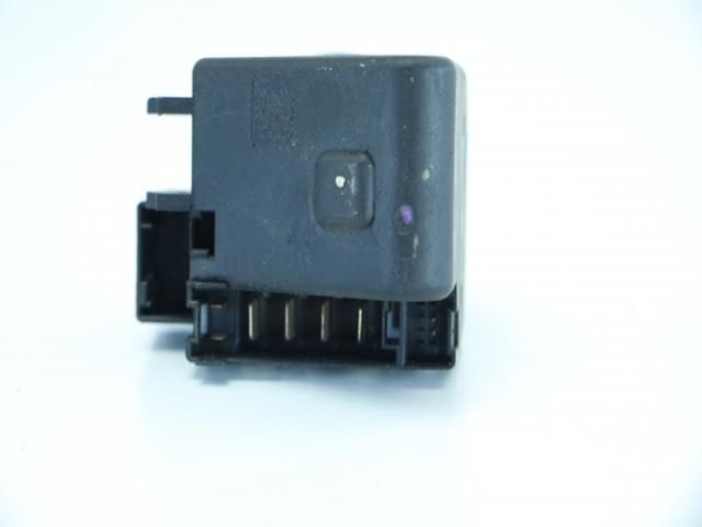 bontott MERCEDES-BENZ E-CLASS Gyújtáskapcsoló