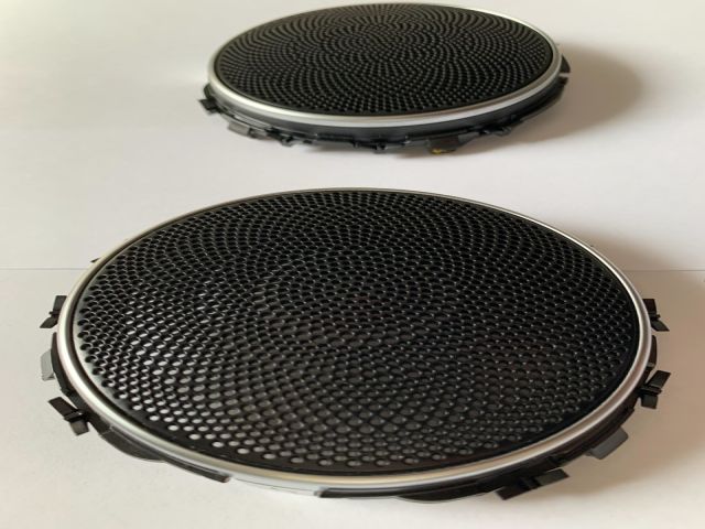 bontott MERCEDES-BENZ E-CLASS Hangszóró Burkolat (Pozíciófüggetlen)