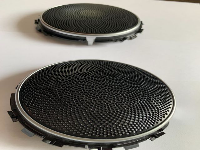 bontott MERCEDES-BENZ E-CLASS Hangszóró Burkolat (Pozíciófüggetlen)