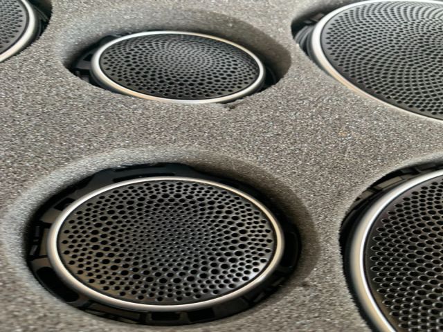 bontott MERCEDES-BENZ E-CLASS Hangszóró Burkolat (Pozíciófüggetlen)