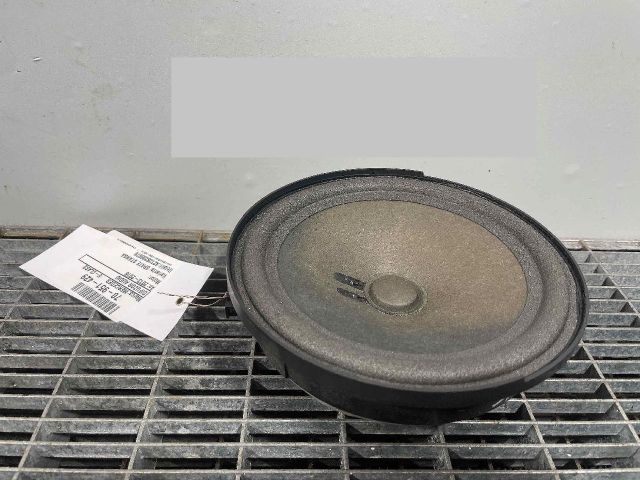bontott MERCEDES-BENZ E-CLASS Hangszóró (Pozíciófüggetlen)