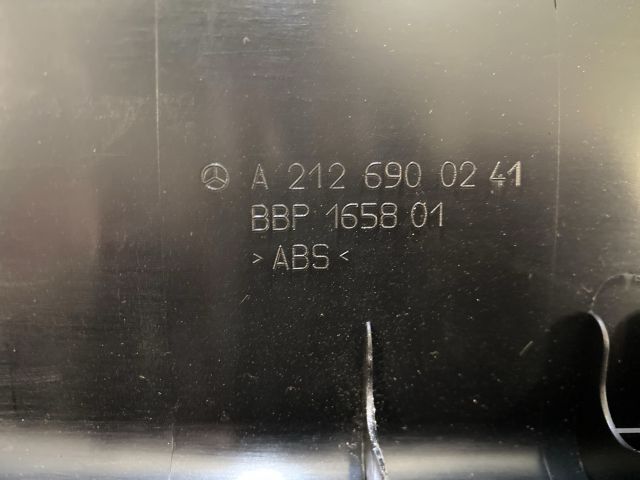 bontott MERCEDES-BENZ E-CLASS Hátfal Burkolat