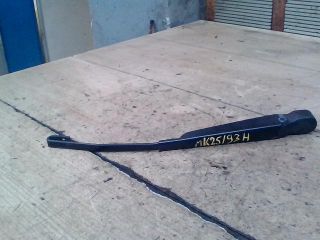 bontott MERCEDES-BENZ E-CLASS Hátsó Ablaktörlő Kar