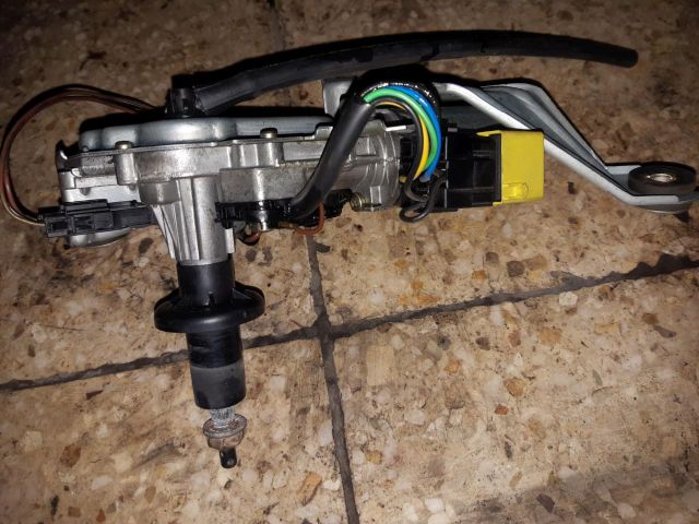 bontott MERCEDES-BENZ E-CLASS Hátsó Ablaktörlő Motor