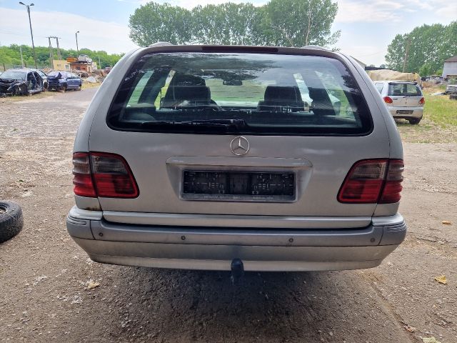 bontott MERCEDES-BENZ E-CLASS Hátsó Ablaktörlő Motor