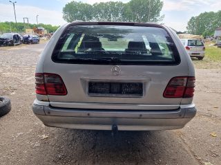 bontott MERCEDES-BENZ E-CLASS Hátsó Ablaktörlő Motor