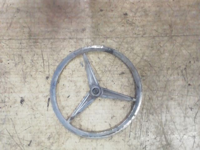 bontott MERCEDES-BENZ E-CLASS Hátsó Embléma