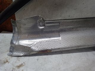 bontott MERCEDES-BENZ E-CLASS Hátsó Kipufogó Dob Hővédő Lemez