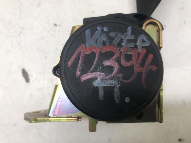 bontott MERCEDES-BENZ E-CLASS Hátsó középső Biztonsági Öv