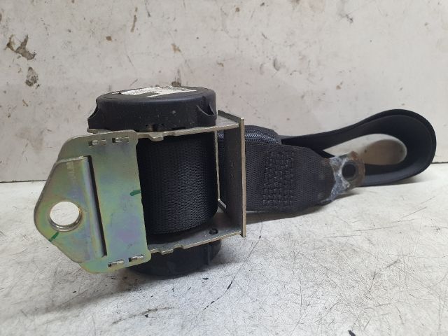 bontott MERCEDES-BENZ E-CLASS Hátsó középső Biztonsági Öv