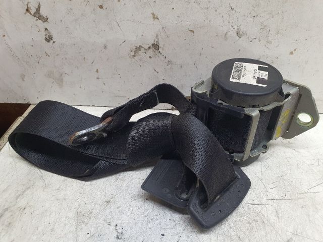 bontott MERCEDES-BENZ E-CLASS Hátsó középső Biztonsági Öv