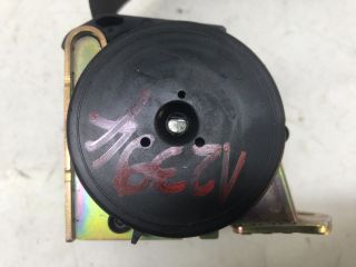 bontott MERCEDES-BENZ E-CLASS Hátsó középső Biztonsági Öv