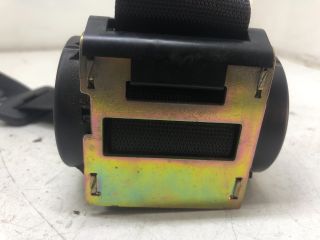 bontott MERCEDES-BENZ E-CLASS Hátsó középső Biztonsági Öv