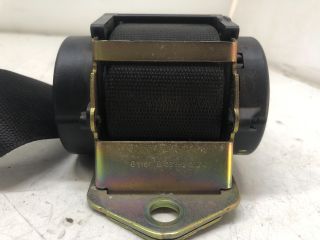 bontott MERCEDES-BENZ E-CLASS Hátsó középső Biztonsági Öv