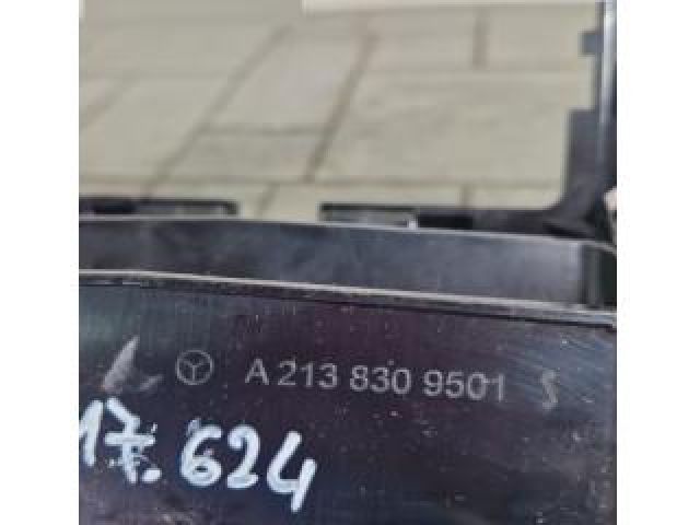 bontott MERCEDES-BENZ E-CLASS Hátsó középső Szellőző