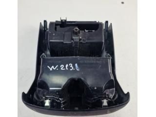 bontott MERCEDES-BENZ E-CLASS Hátsó középső Szellőző