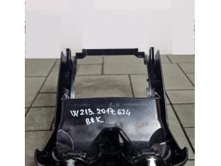 bontott MERCEDES-BENZ E-CLASS Hátsó középső Szellőző