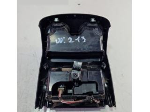 bontott MERCEDES-BENZ E-CLASS Hátsó középső Szellőző