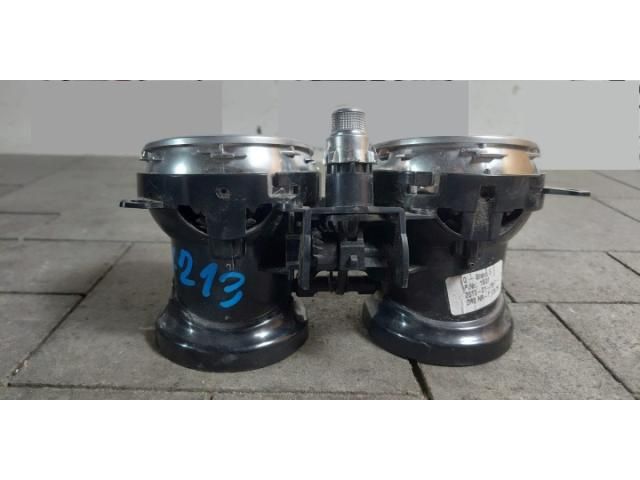 bontott MERCEDES-BENZ E-CLASS Hátsó középső Szellőző