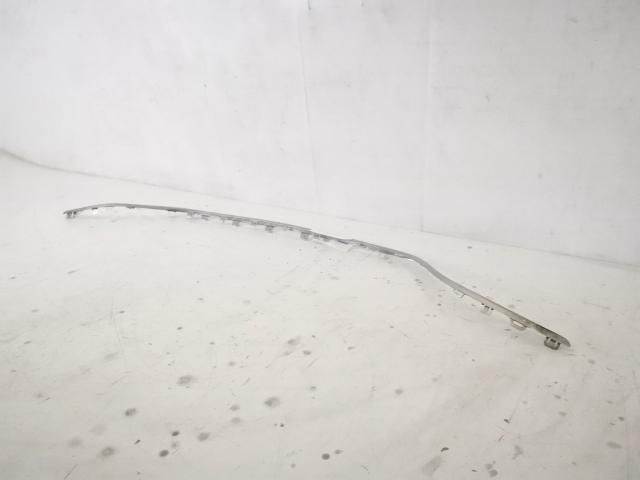 bontott MERCEDES-BENZ E-CLASS Hátsó Lökhárító Díszléc