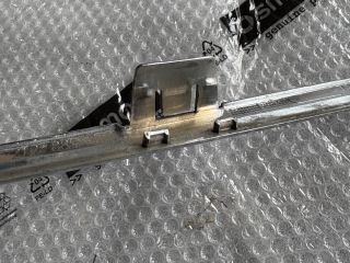 bontott MERCEDES-BENZ E-CLASS Hátsó Lökhárító Díszléc