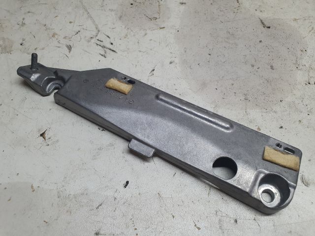 bontott MERCEDES-BENZ E-CLASS Hátsó Lökhárító Merevítő (Fém)