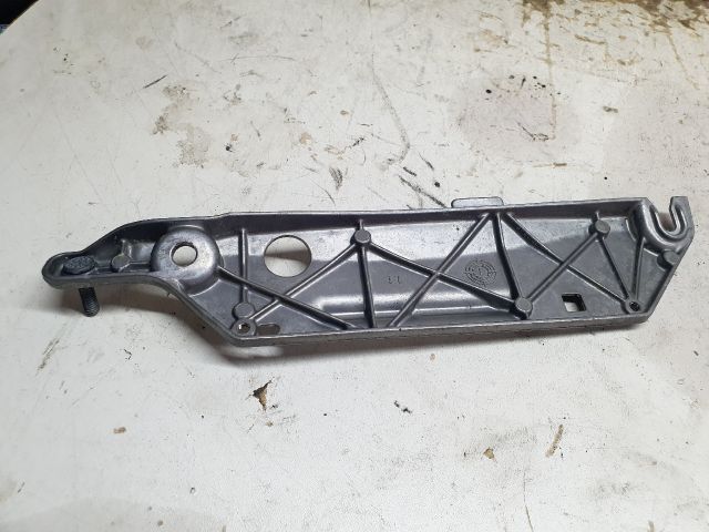 bontott MERCEDES-BENZ E-CLASS Hátsó Lökhárító Merevítő (Fém)