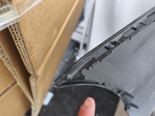 bontott MERCEDES-BENZ E-CLASS Hátsó Lökhárító (Részeivel)