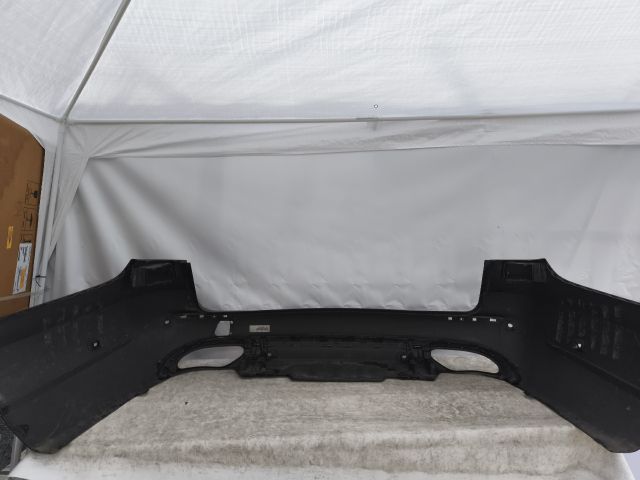 bontott MERCEDES-BENZ E-CLASS Hátsó Lökhárító (Részeivel)