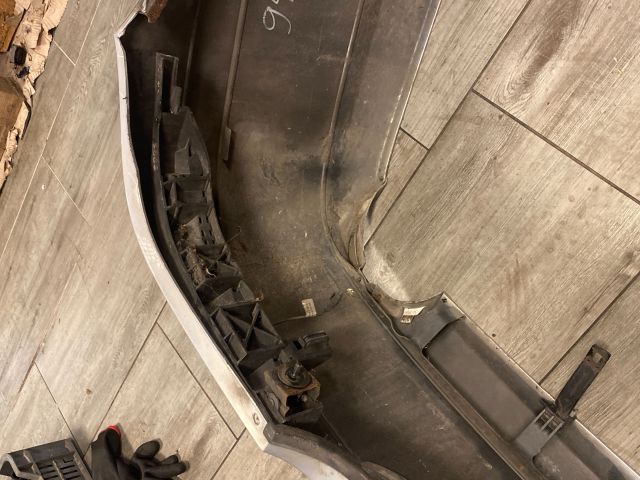 bontott MERCEDES-BENZ E-CLASS Hátsó Lökhárító (Részeivel)