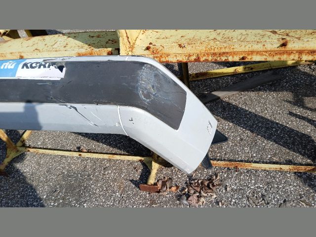 bontott MERCEDES-BENZ E-CLASS Hátsó Lökhárító (Részeivel)