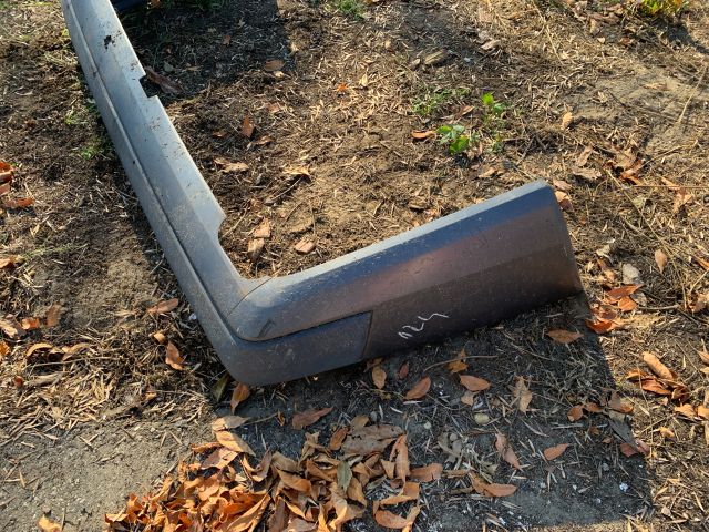 bontott MERCEDES-BENZ E-CLASS Hátsó Lökhárító (Részeivel)