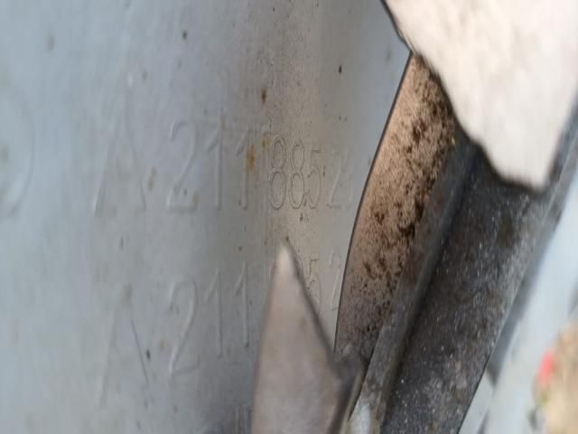 bontott MERCEDES-BENZ E-CLASS Hátsó Lökhárító (Üresen)