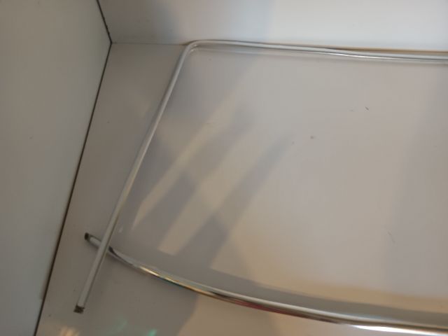 bontott MERCEDES-BENZ E-CLASS Hátsó Szélvédő Díszléc