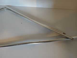 bontott MERCEDES-BENZ E-CLASS Hátsó Szélvédő Díszléc