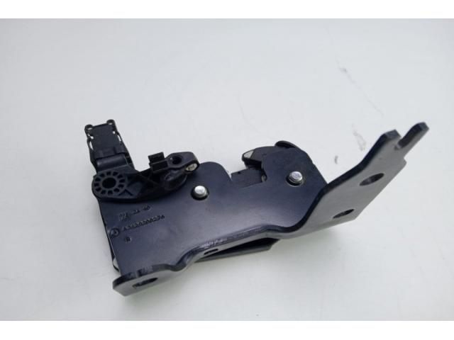 bontott MERCEDES-BENZ E-CLASS Hátsó Üléstámla Döntő Kar / Gomb