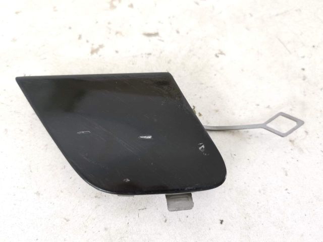 bontott MERCEDES-BENZ E-CLASS Hátsó Vonószem Burkolat