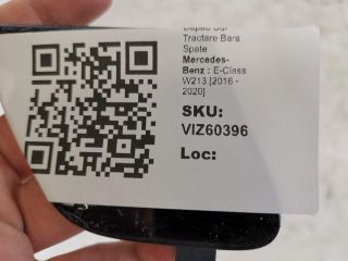 bontott MERCEDES-BENZ E-CLASS Hátsó Vonószem Burkolat