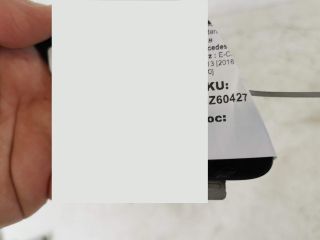 bontott MERCEDES-BENZ E-CLASS Hátsó Vonószem Burkolat