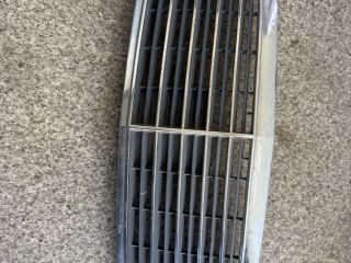 bontott MERCEDES-BENZ E-CLASS Hűtőrács