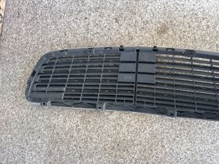 bontott MERCEDES-BENZ E-CLASS Hűtőrács
