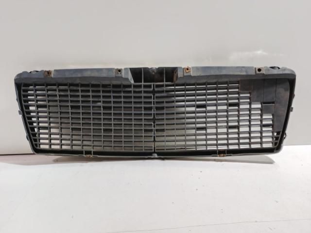 bontott MERCEDES-BENZ E-CLASS Hűtőrács