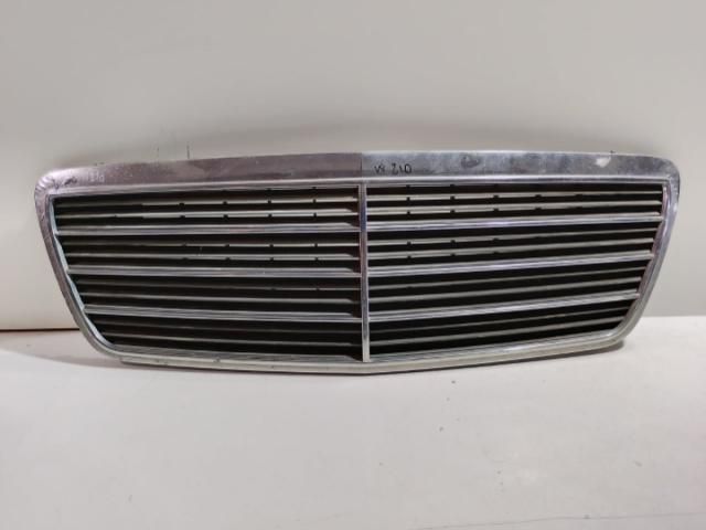 bontott MERCEDES-BENZ E-CLASS Hűtőrács