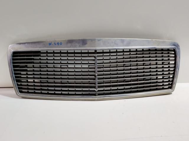 bontott MERCEDES-BENZ E-CLASS Hűtőrács