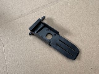 bontott MERCEDES-BENZ E-CLASS Hűtőrács